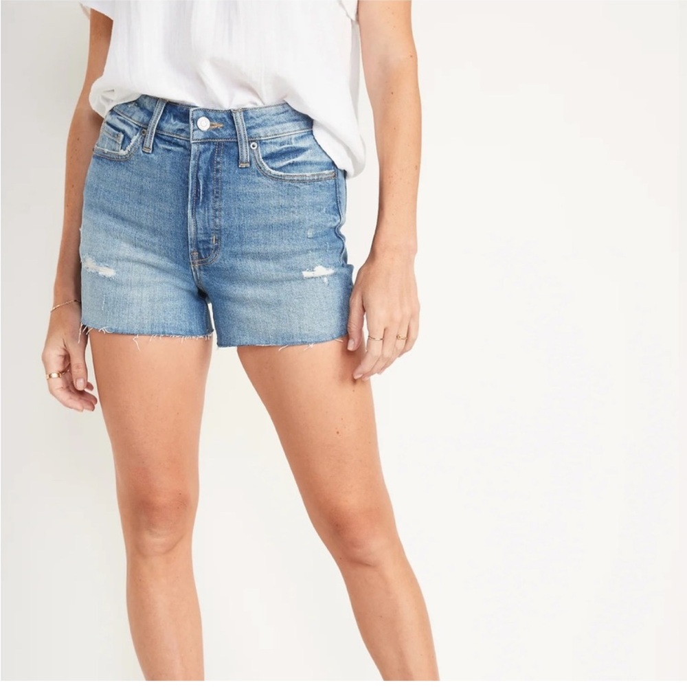 Women's Old Navy High-Waisted Straight Ripped Slit Jean Shorts size 10